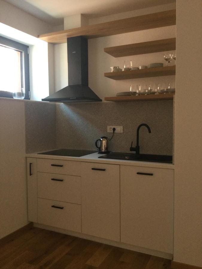 Lovely Studio Appartment With Patio Near The Sea Копер Экстерьер фото